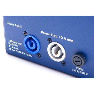 ProPlex IQ TWO 1616 2X リア電源入出力